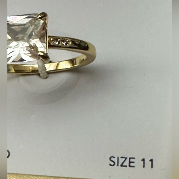 Charter Club Gold-Tone Pavé & Emerald-Cut Crystal Engagement Ring sz 11 1534 - Picture 5 of 10